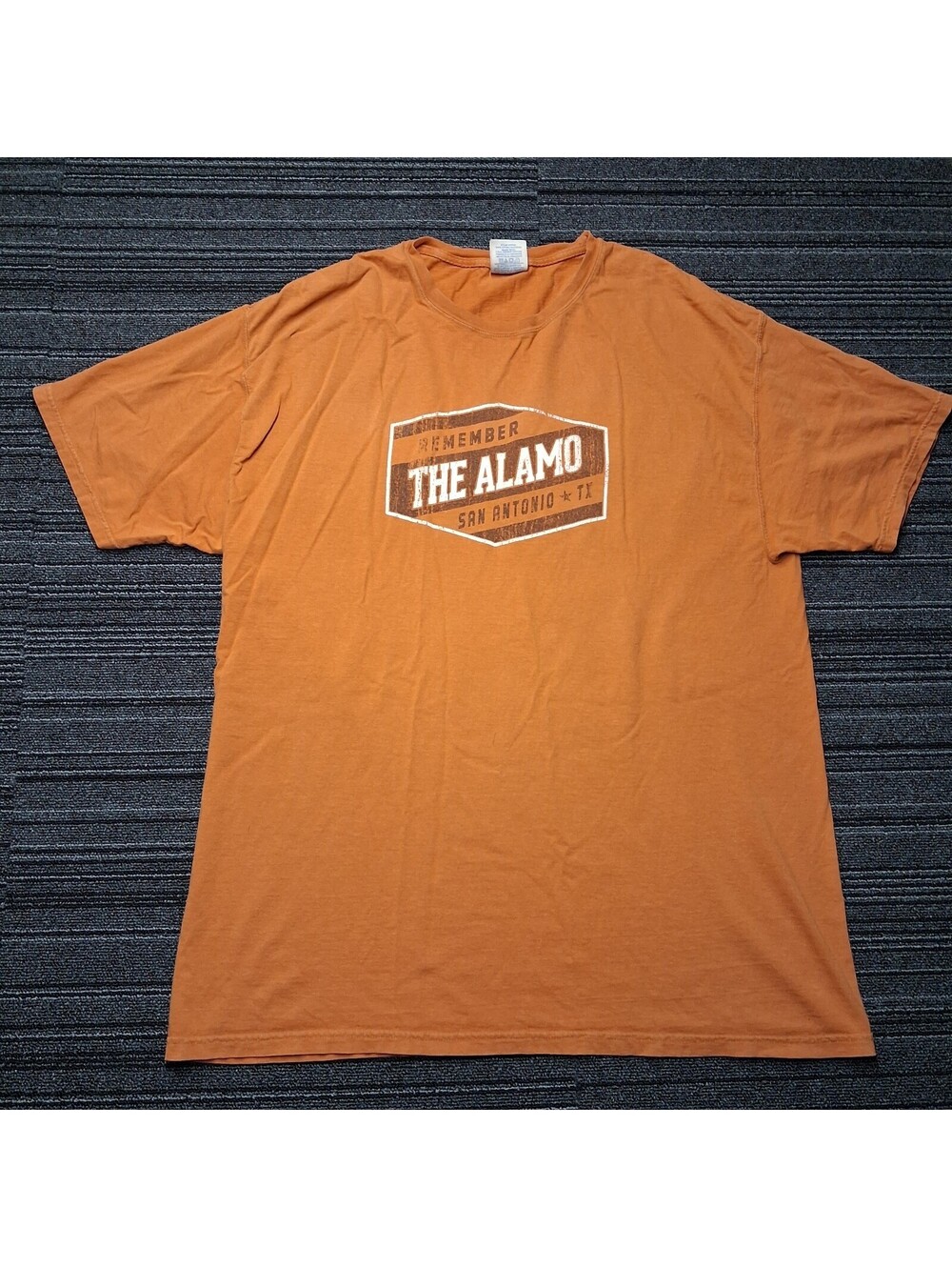 Comfort Colors Remember The Alamo San Antonio Texas Mens XL Orange Graphic Tee